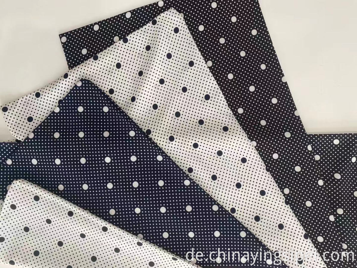 Shaoxing Textil Stock 100% Rayon/Viskose gewebtes gedrucktes Stoff Rayon Challis gedruckt 30*30 Ecovero -Druck für Hemdkleid